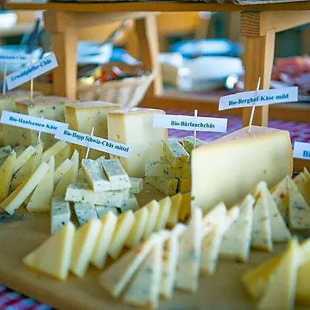 Kaese-restaurant Berghof Ganterschwil