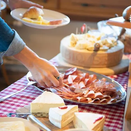 Restaurant Und Kaeserei Berghof *