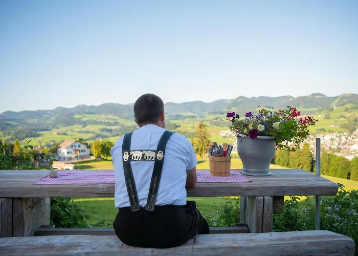 Restaurant Und Kaeserei Berghof * Ganterschwil