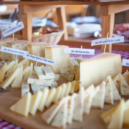 Restaurant Und Kaeserei Berghof Ganterschwil