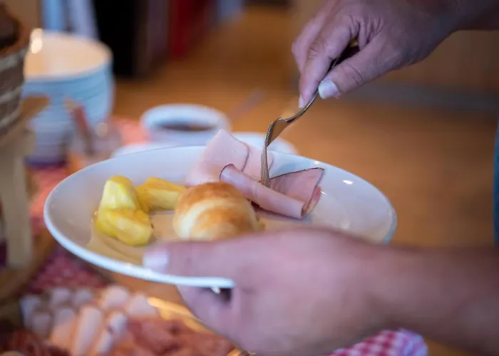 Restaurant Und Kaeserei Berghof Hotel *