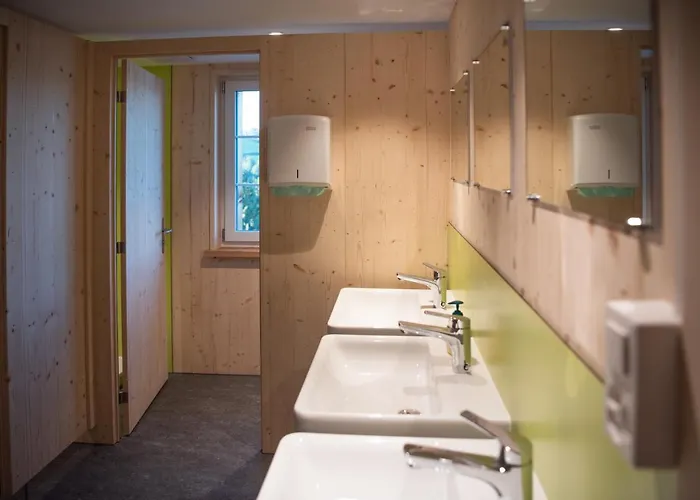 Restaurant Und Kaeserei Berghof Hotel *